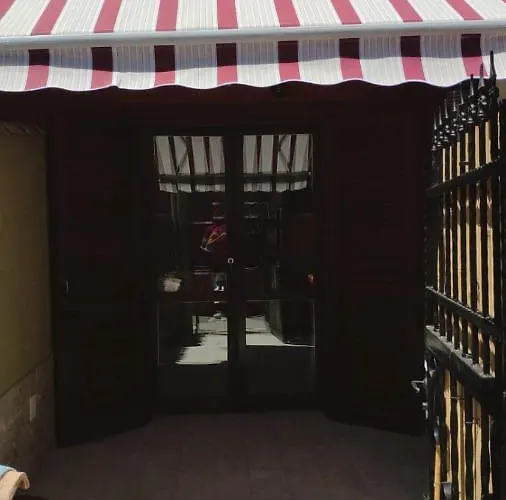 La Casa Dei Poeti فيلة *