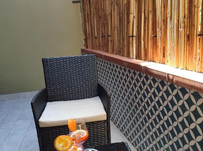 La Casa Dei Poeti Вілла Віллазімьюс